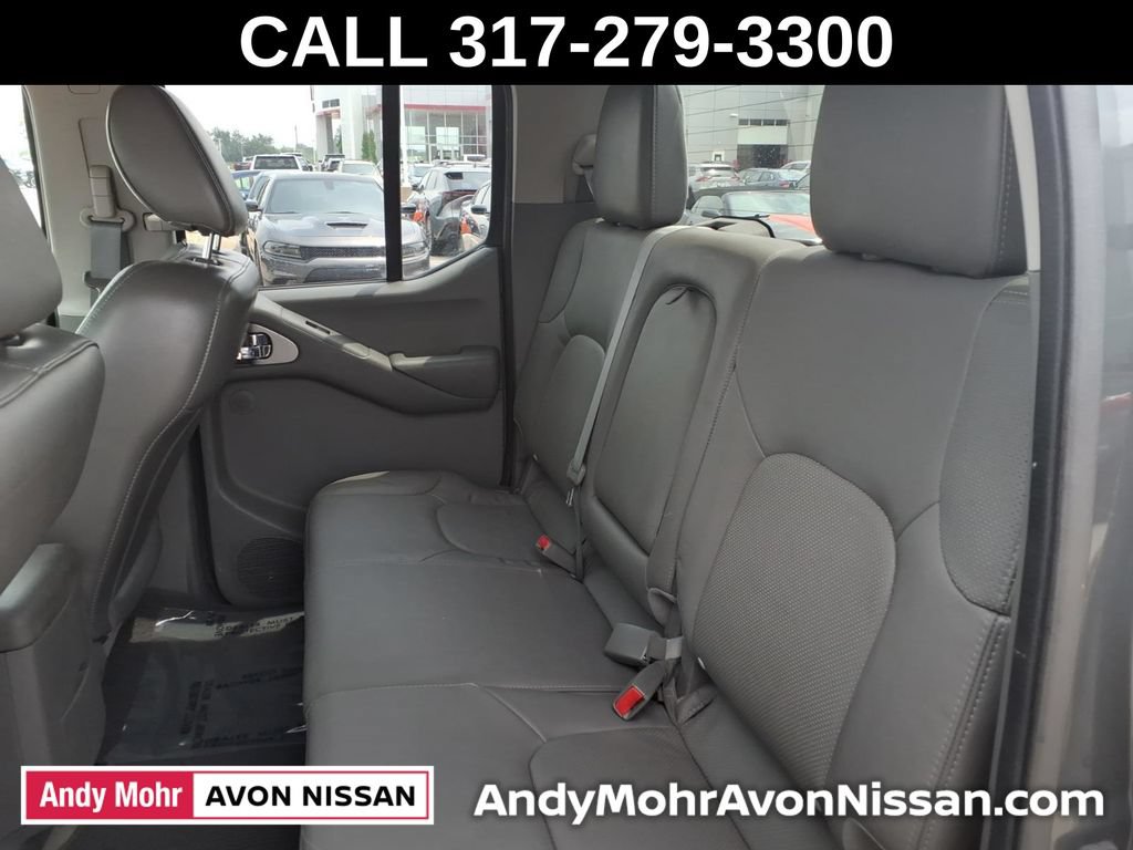 Used 2013 Nissan Frontier SL w/ Moonroof Pkg AWD/4WD image 29