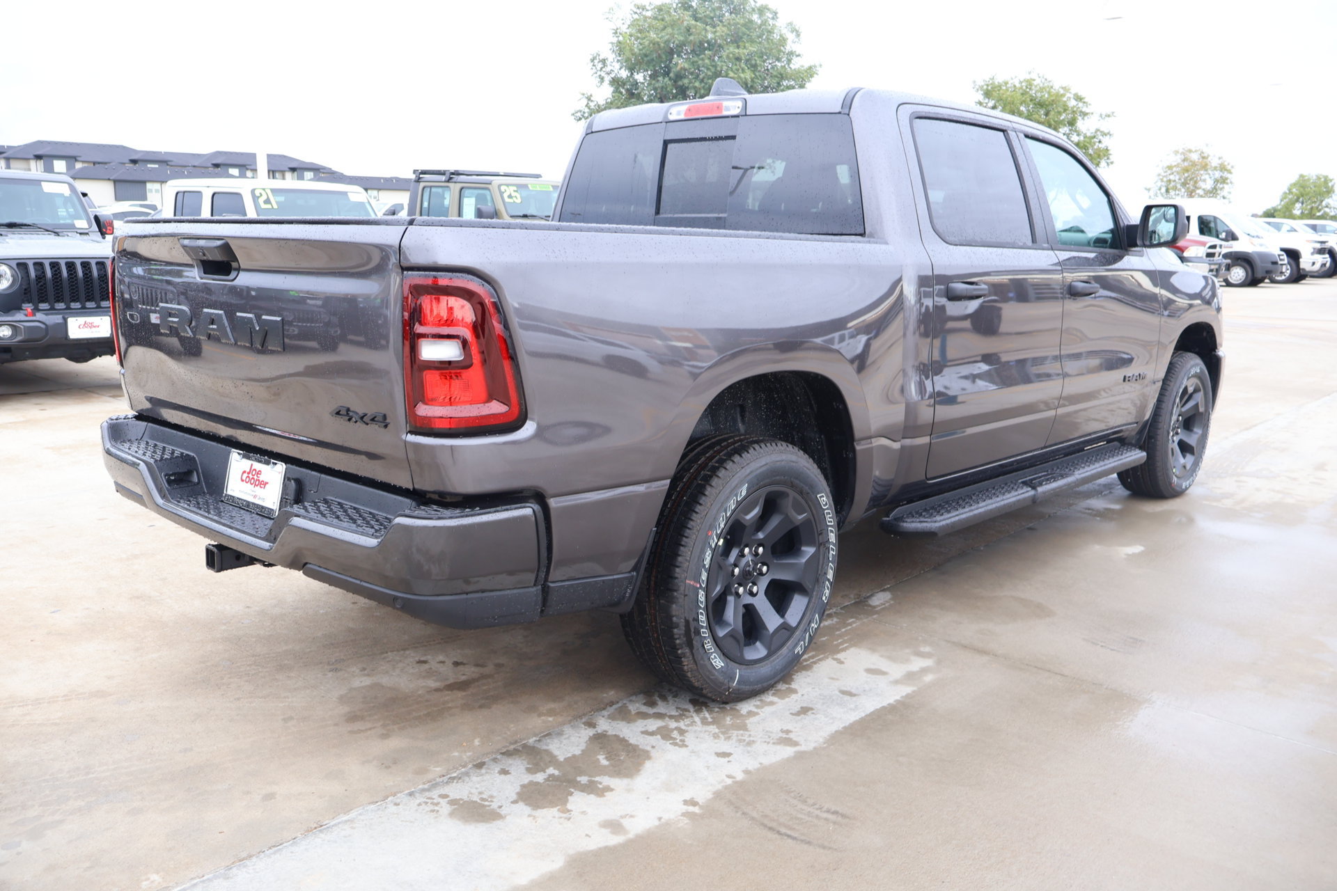New 2027 RAM 1500 Express AWD/4WD image 19