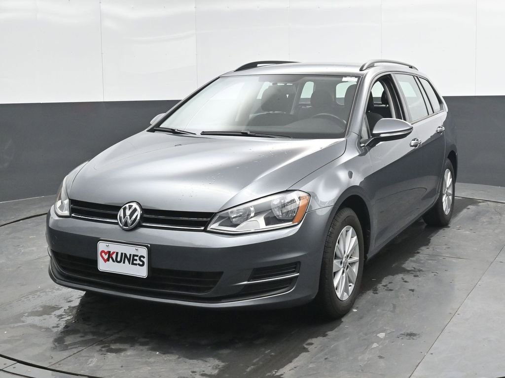 Used 2016 Volkswagen Golf S FWD image 5