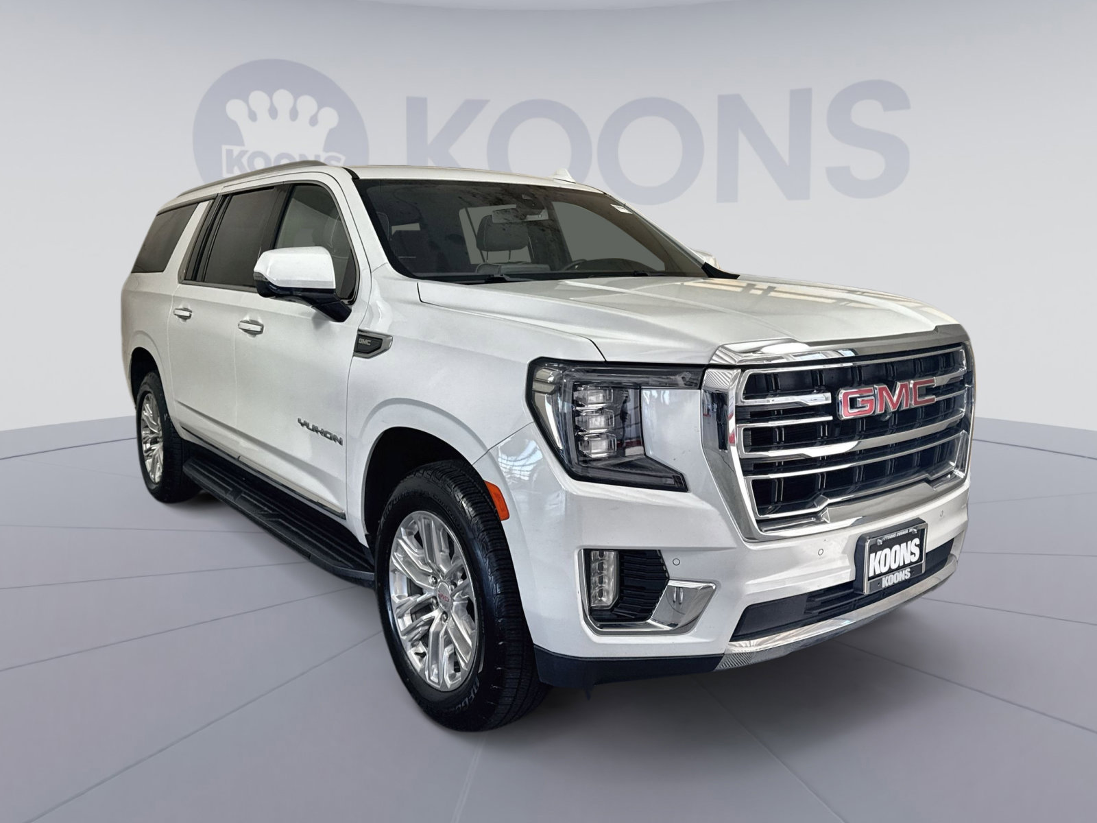 Used 2022 GMC Yukon XL SLT w/ SLT Premium Package image 10