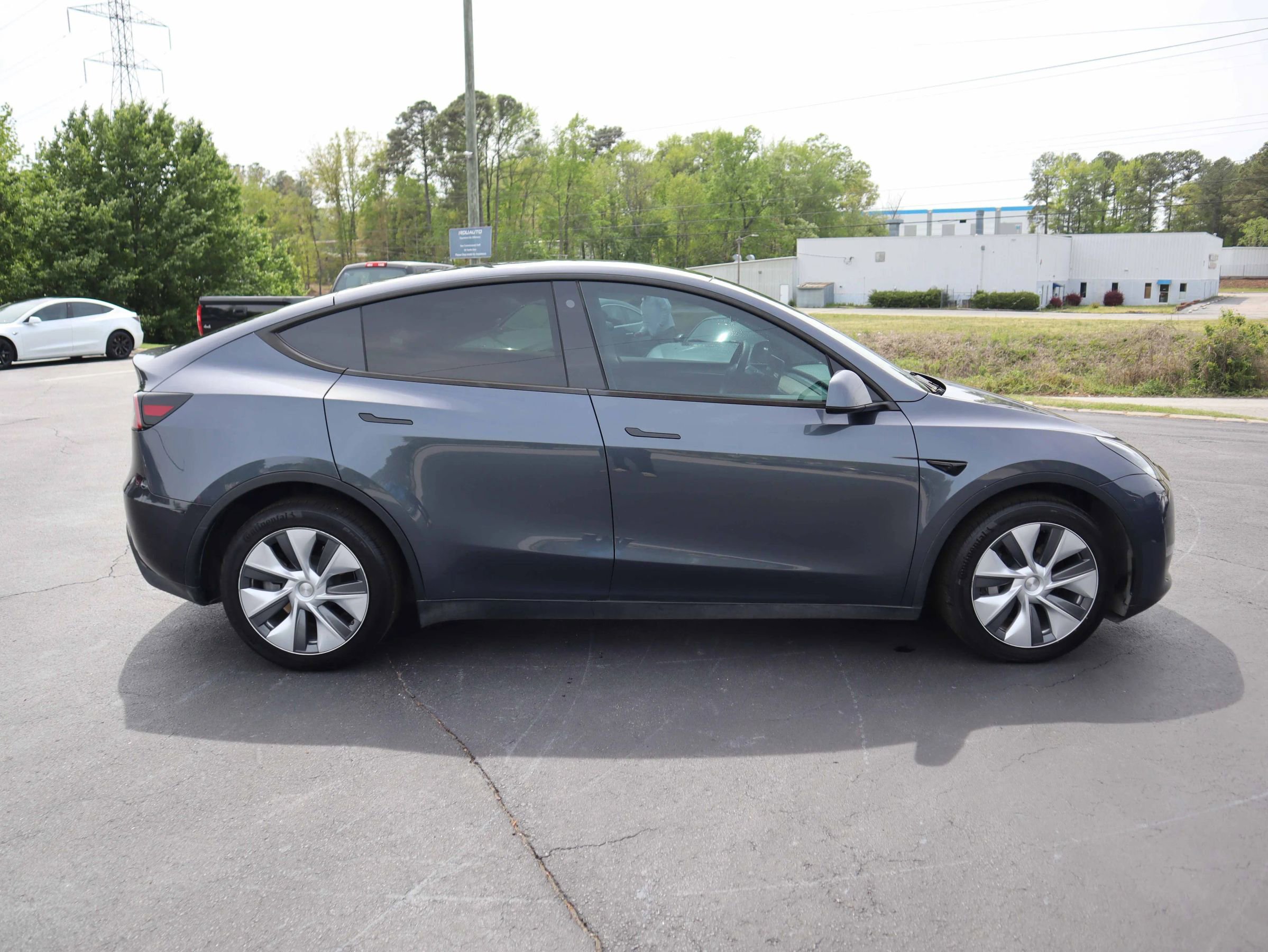 Used 2023 Tesla Model Y Long Range image 11