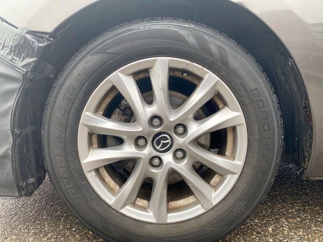 Used 2016 MAZDA MAZDA3 i Sport w/ Preferred Equipment Package FWD image 8