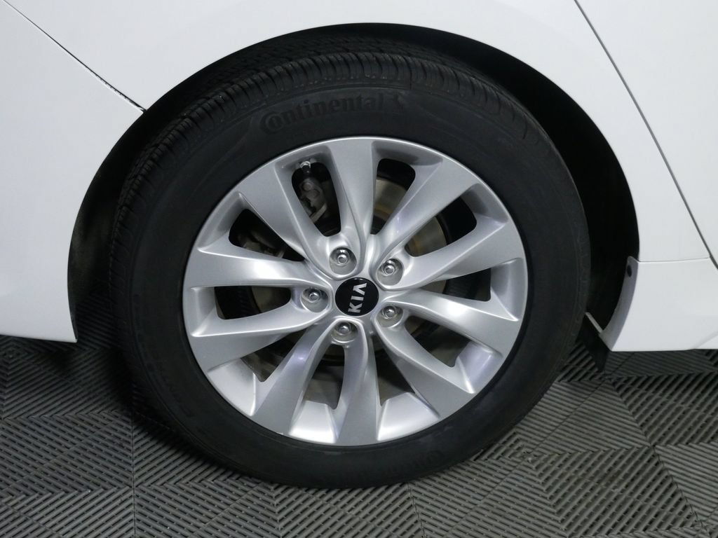 Used 2017 Kia Optima EX FWD image 11