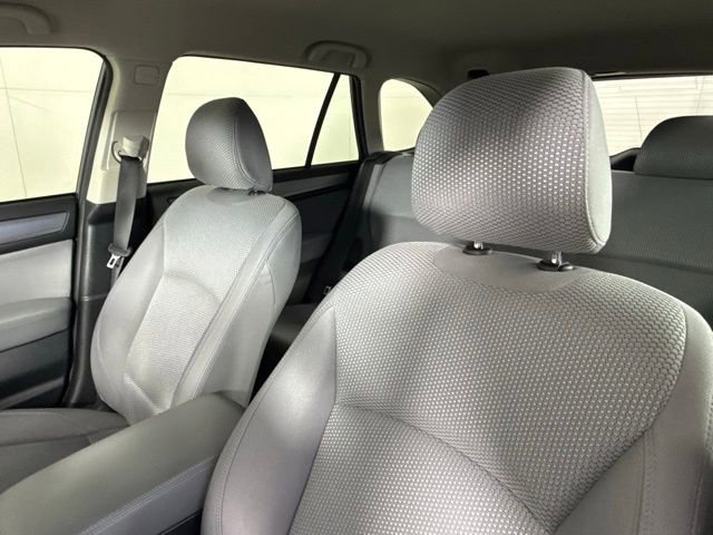 Used 2019 Subaru Outback 2.5i Premium w/ Protection Package #1 image 11