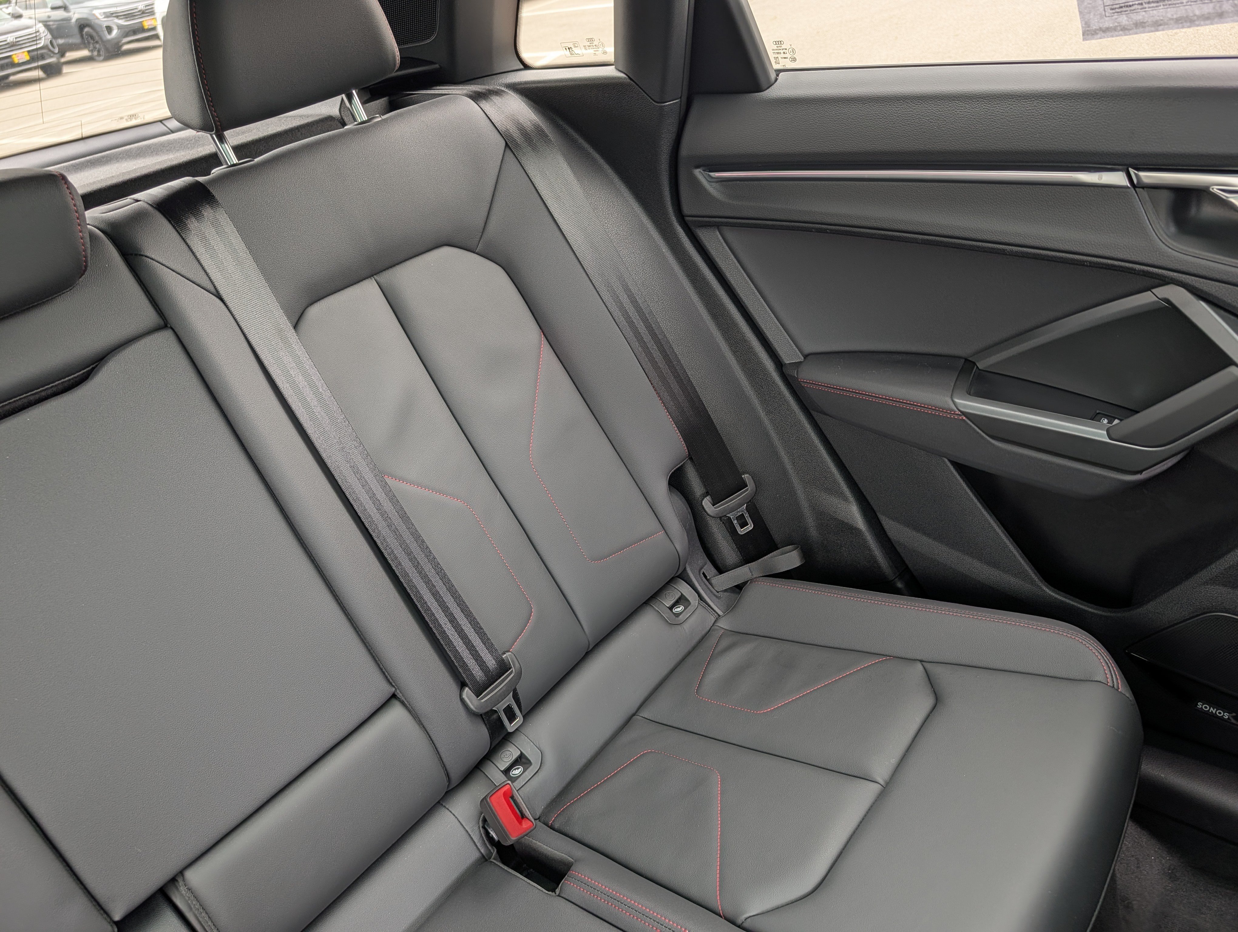 Certified 2025 Audi Q3 2.0T Premium Plus AWD/4WD image 17