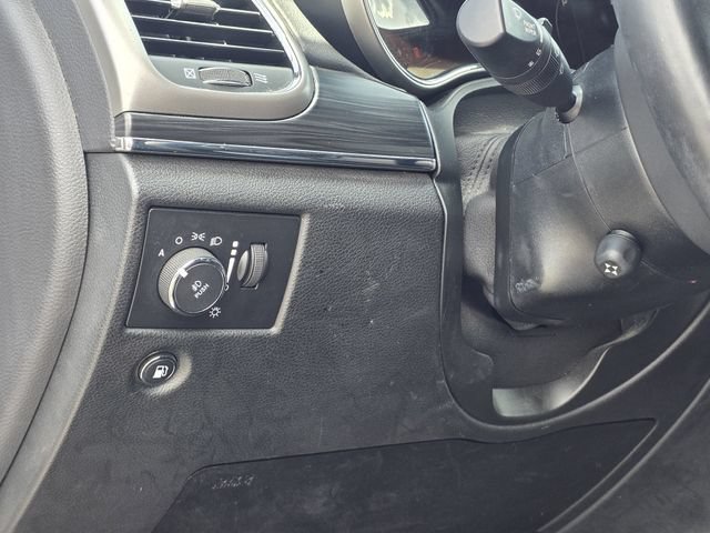Used 2020 Jeep Grand Cherokee Limited w/ Luxury Group II RWD image 22