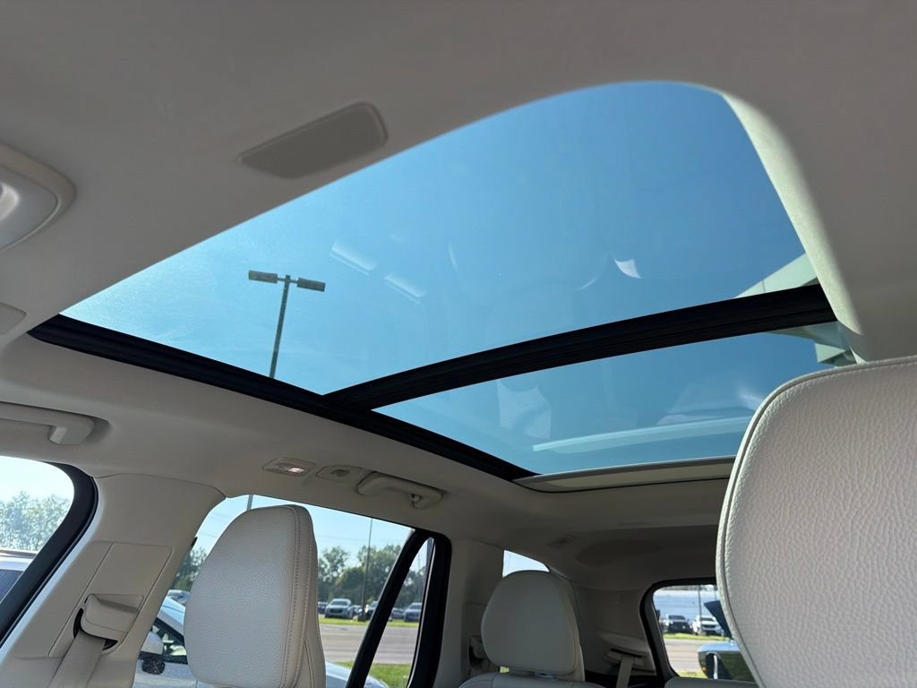 Certified 2023 Volvo XC90 B6 Plus w/ Protection Package Premier AWD/4WD image 13