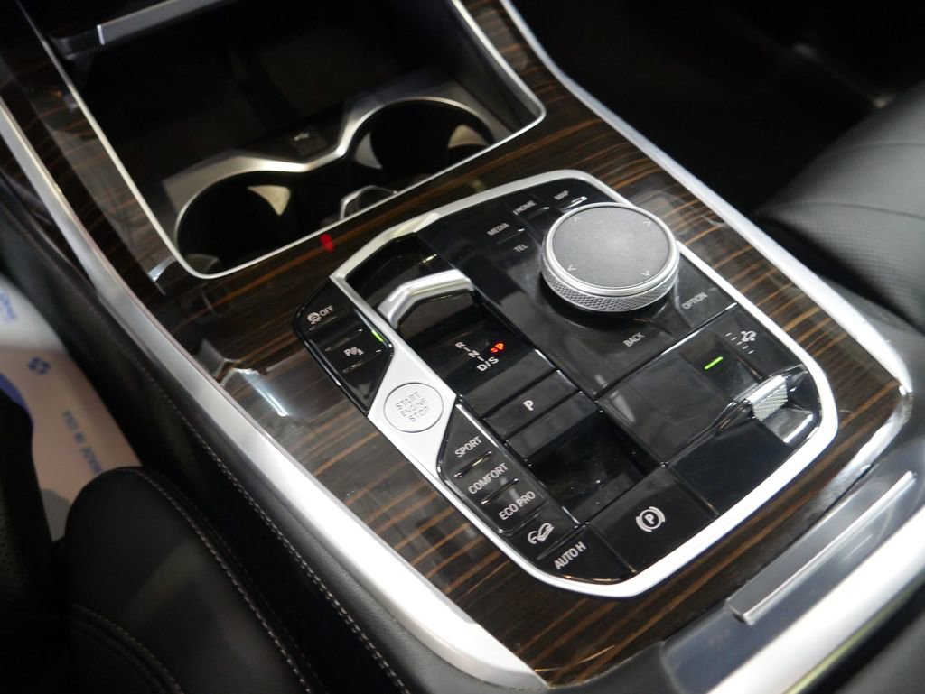 Used 2023 BMW X7 xDrive40i w/ M Sport Package AWD/4WD image 43
