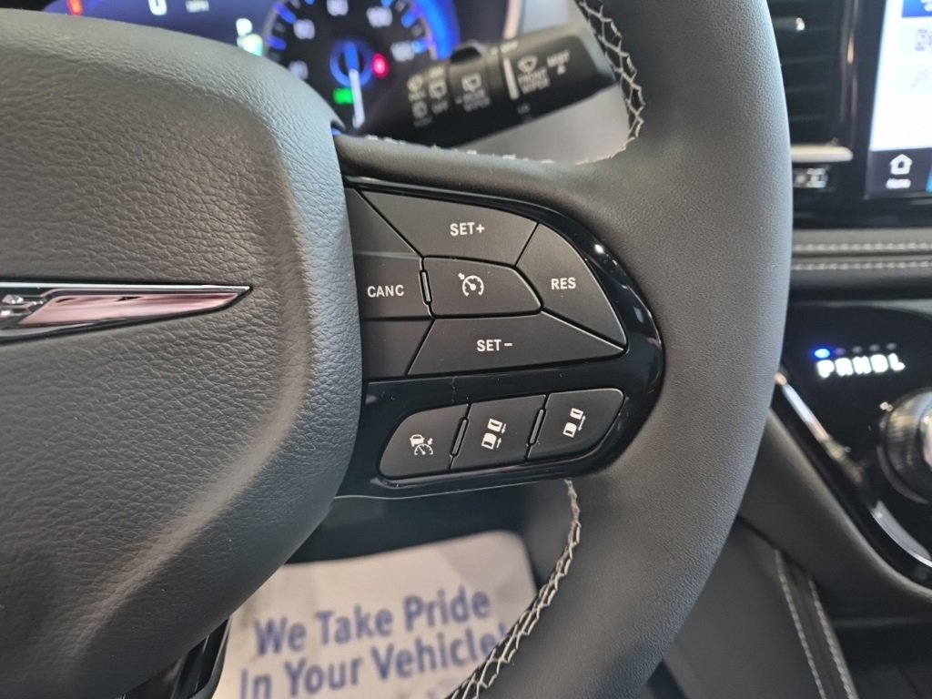 New 2026 Chrysler Pacifica Limited w/ S Appearance Package image 22