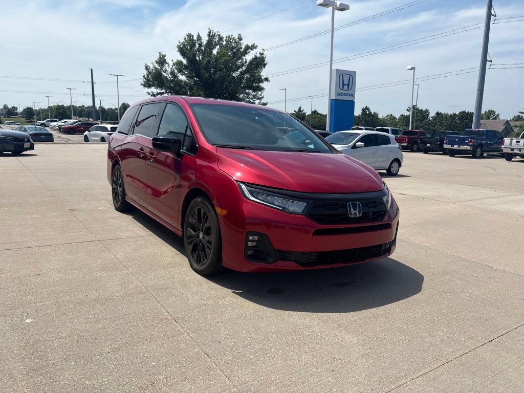Certified 2025 Honda Odyssey Sport-L image 3