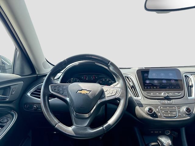 Used 2021 Chevrolet Malibu LT w/ Leather Package FWD image 20