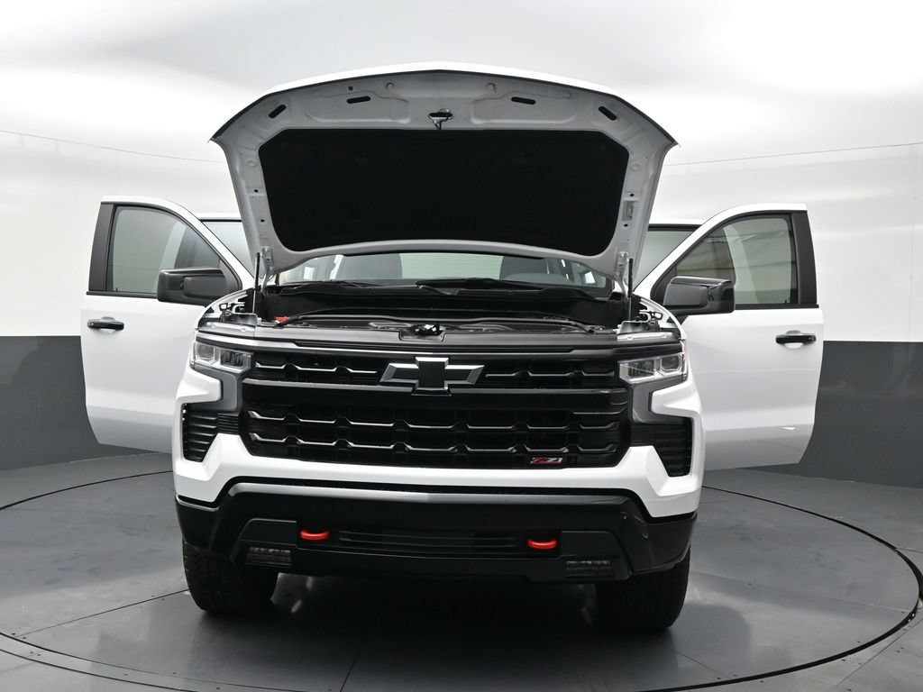 Used 2025 Chevrolet Silverado 1500 LT Trail Boss w/ LT Trail Boss Premium Package AWD/4WD image 30