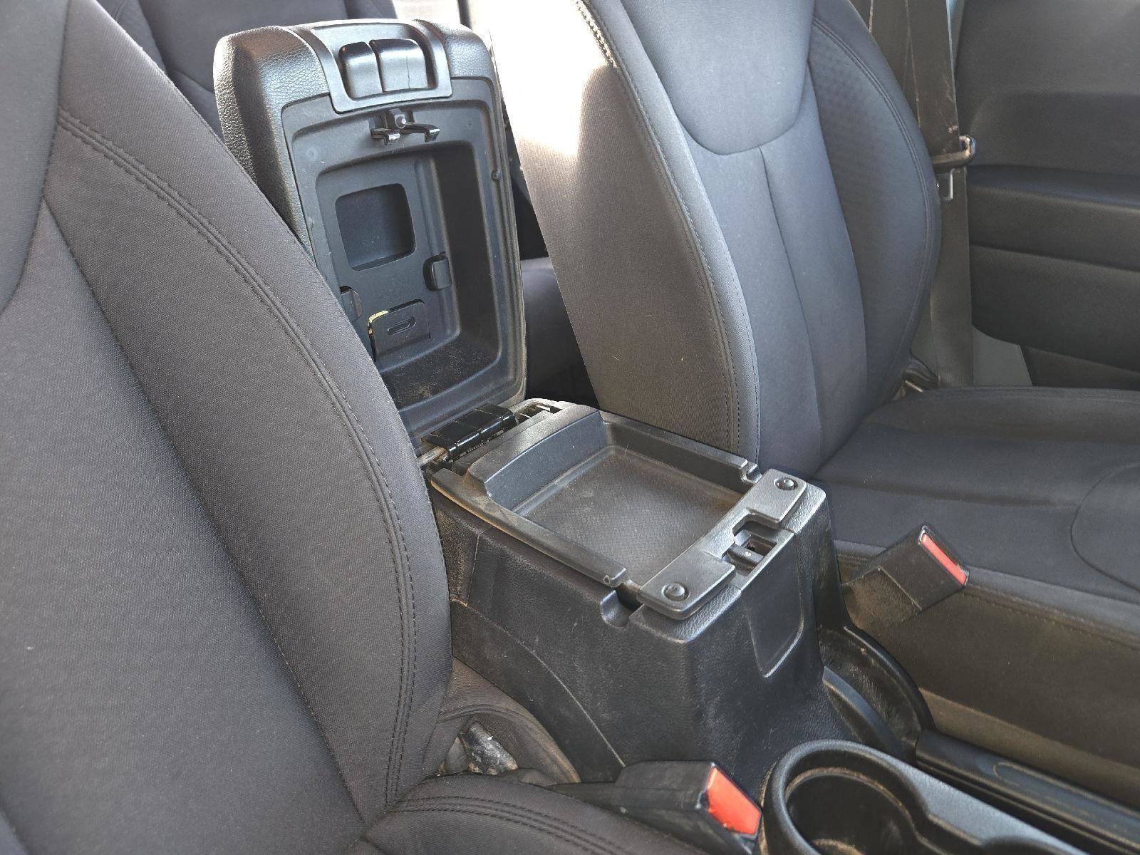 Used 2014 Jeep Wrangler Unlimited Sport w/ Connectivity Group image 17