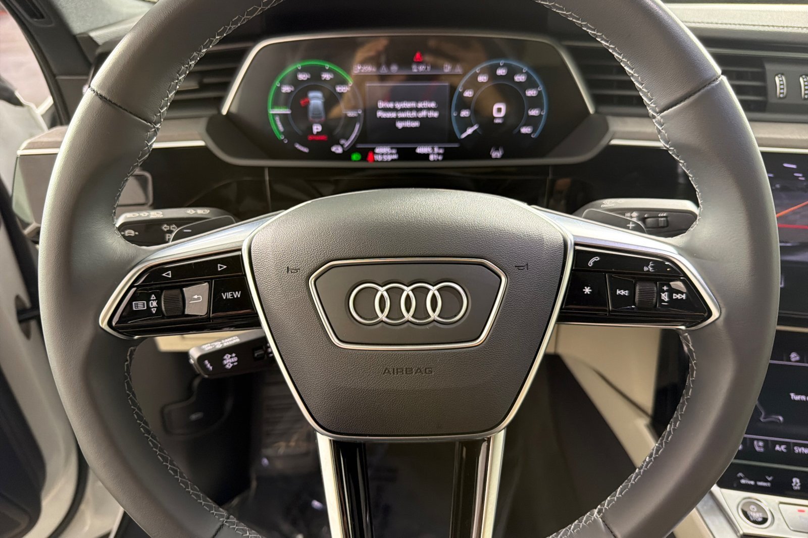 Used 2024 Audi Q8 e-tron Premium Plus AWD/4WD image 23
