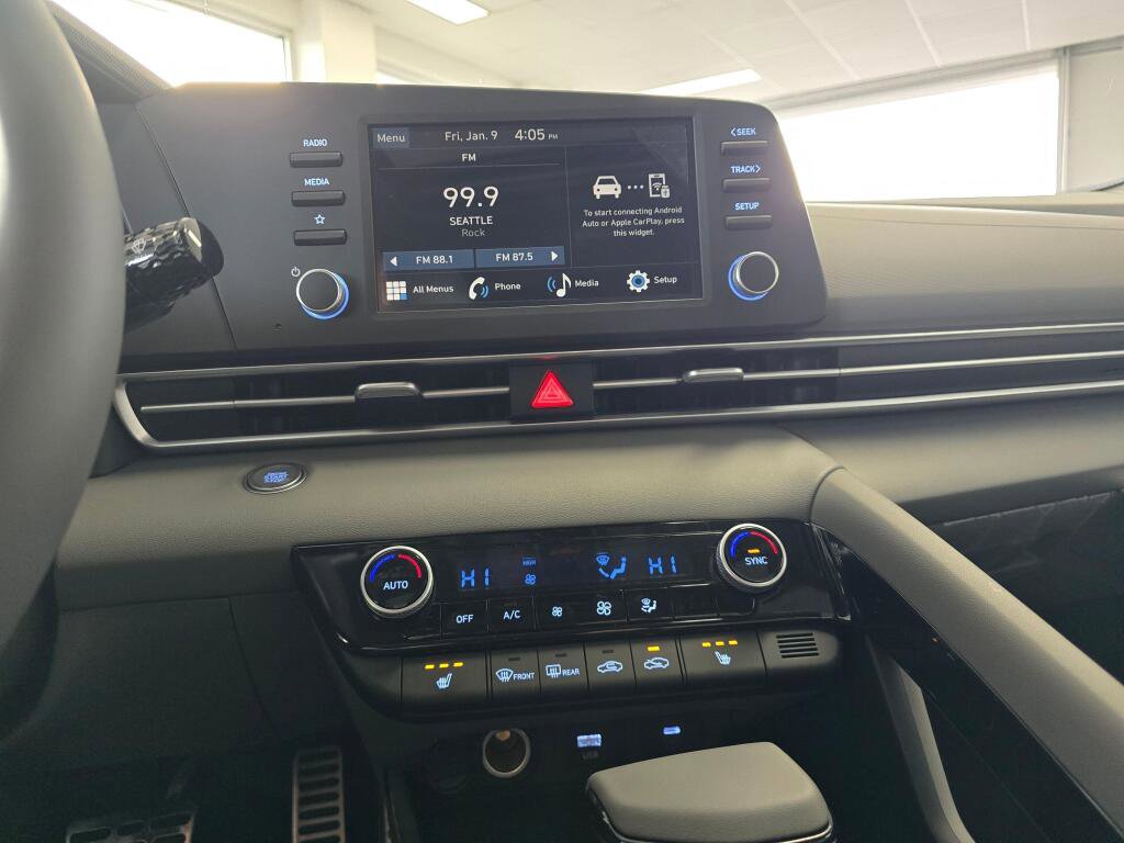 New 2026 Hyundai Elantra SEL Sport image 24