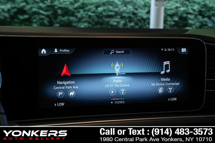 Used 2022 Mercedes-Benz GLE 350 4MATIC w/ Premium Package image 21