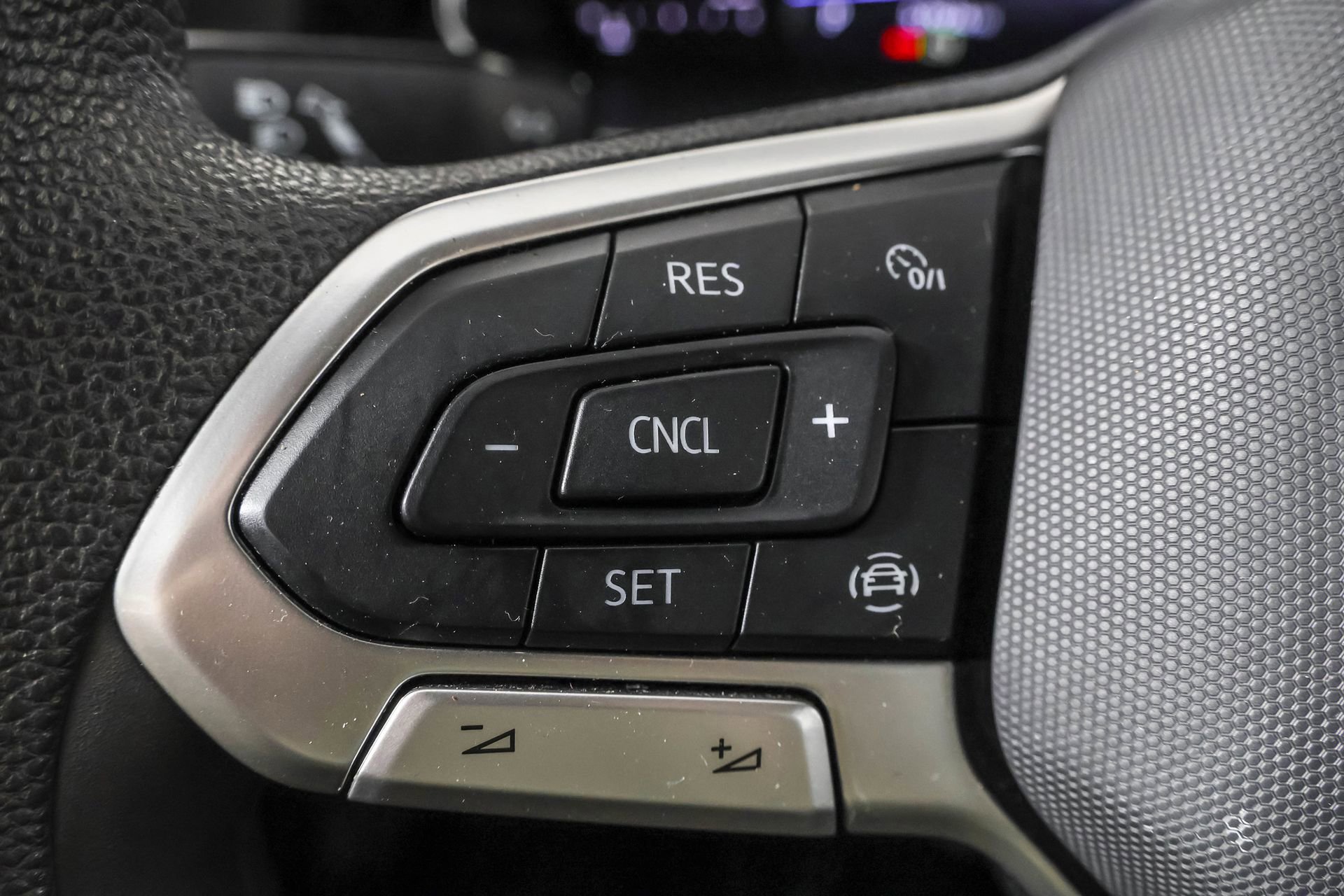 Used 2023 Volkswagen Jetta Sport image 25