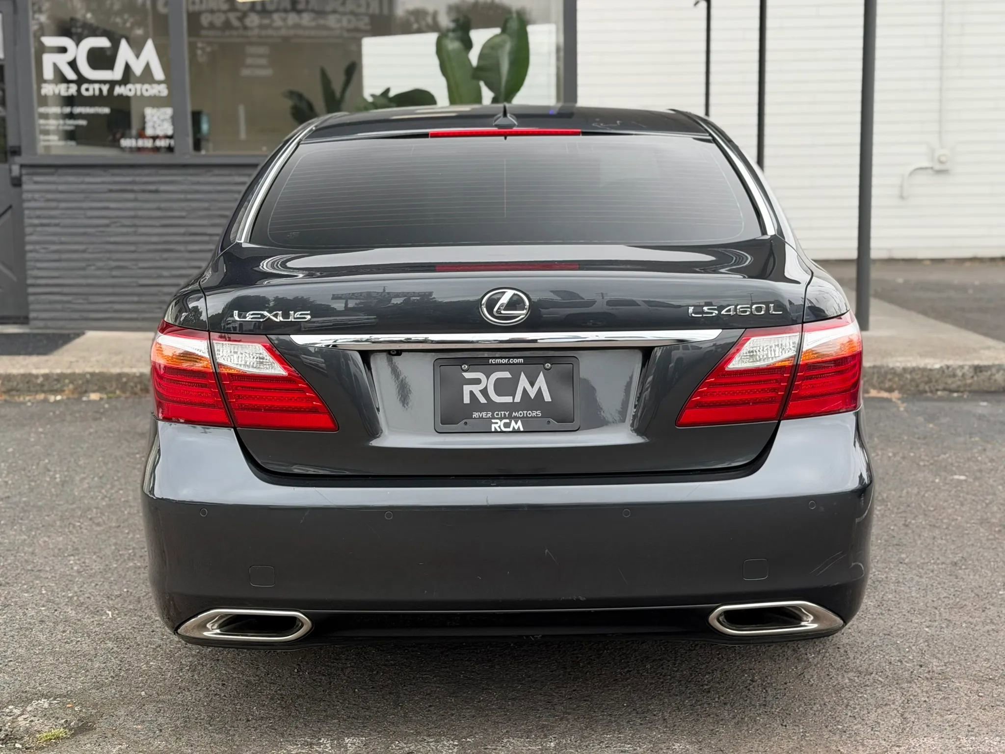 Used 2010 Lexus LS 460 L RWD image 6