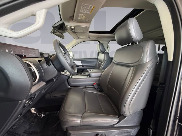 Used 2025 Ford Expedition Max Active AWD/4WD image 10