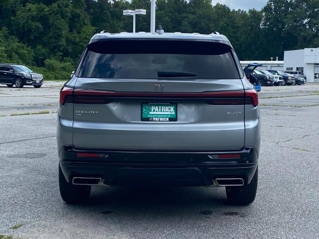 Used 2025 Buick Enclave Sport Touring w/ Power Package AWD/4WD image 4