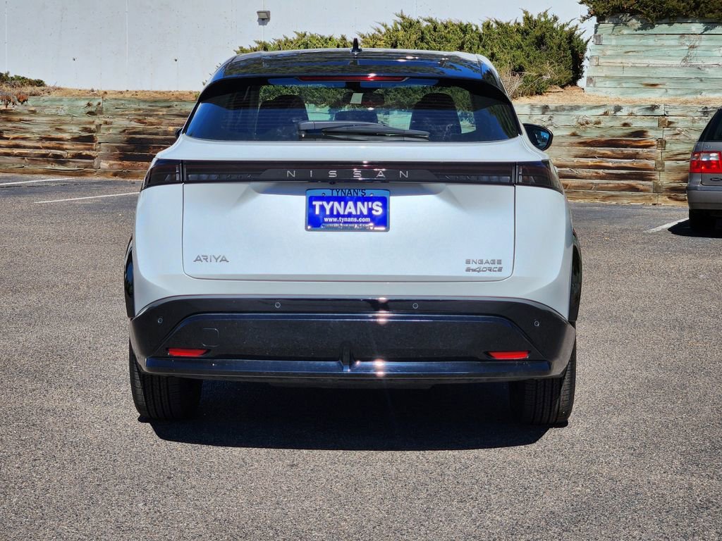 Used 2023 Nissan Ariya AWD image 6