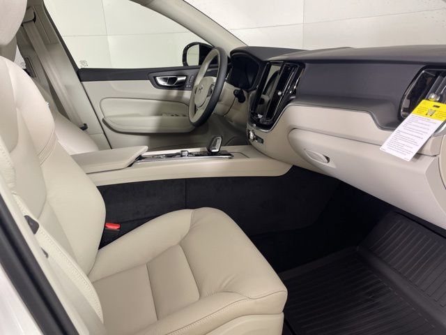 Certified 2025 Volvo XC60 T8 Plus w/ Protection Package AWD/4WD image 25