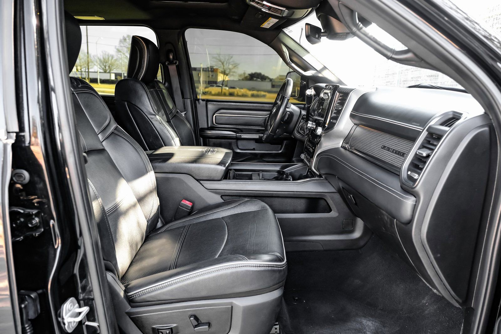 Used 2019 RAM 3500 Limited image 31