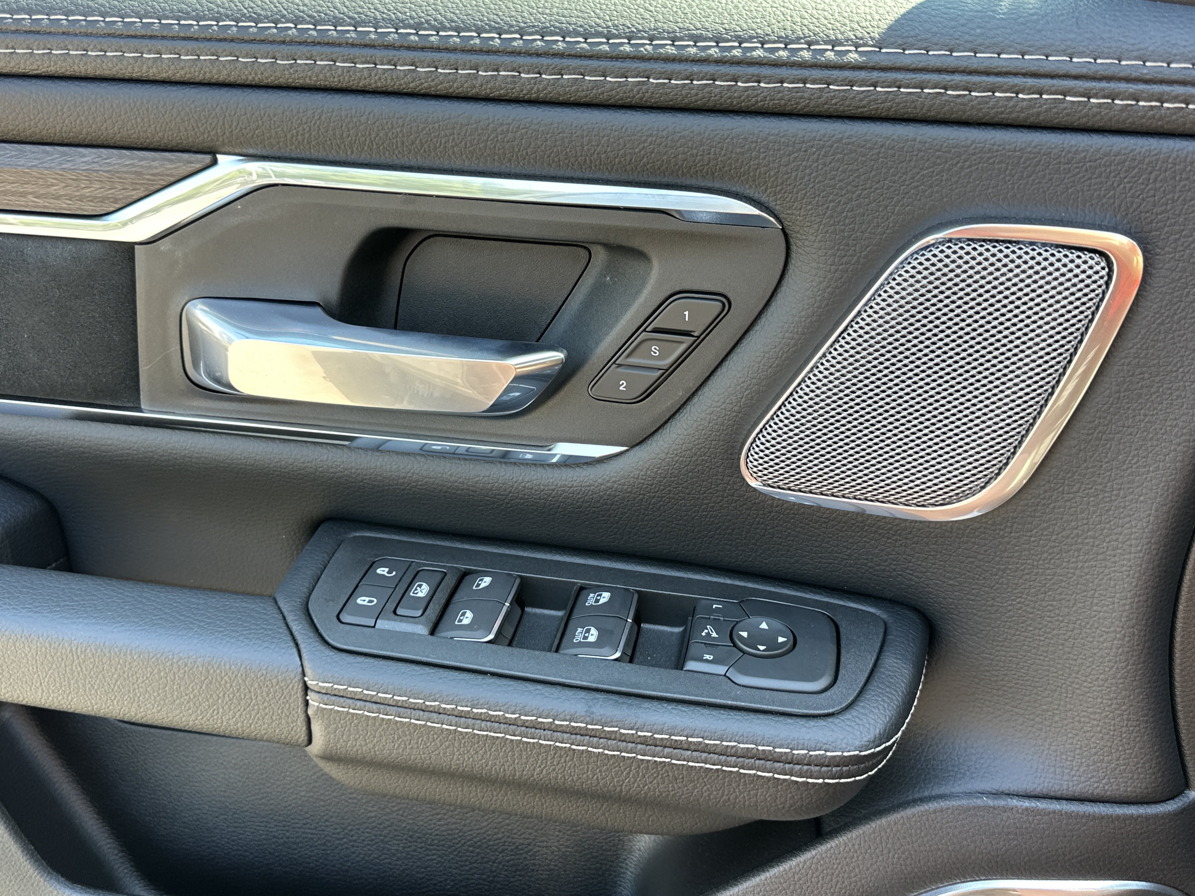 New 2026 RAM 1500 Laramie w/ Night Edition AWD/4WD image 12