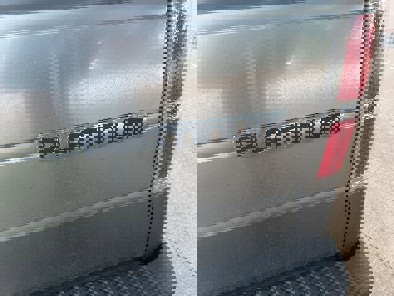 Used 2011 Ford F150 Platinum AWD/4WD image 3