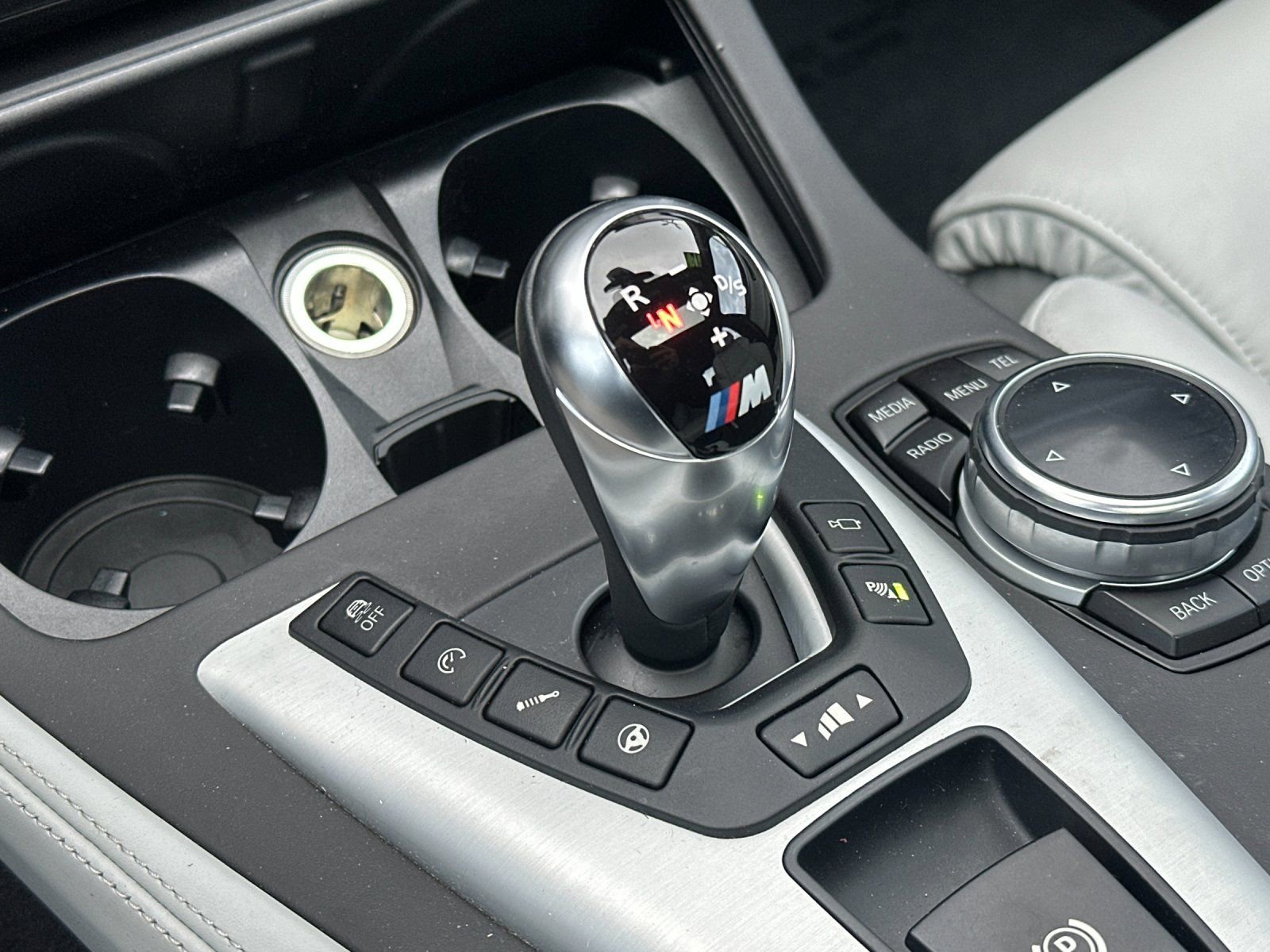 Used 2014 BMW M5 image 21