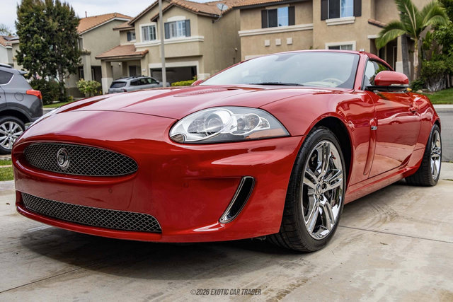 Used 2010 Jaguar XKR R RWD image 20
