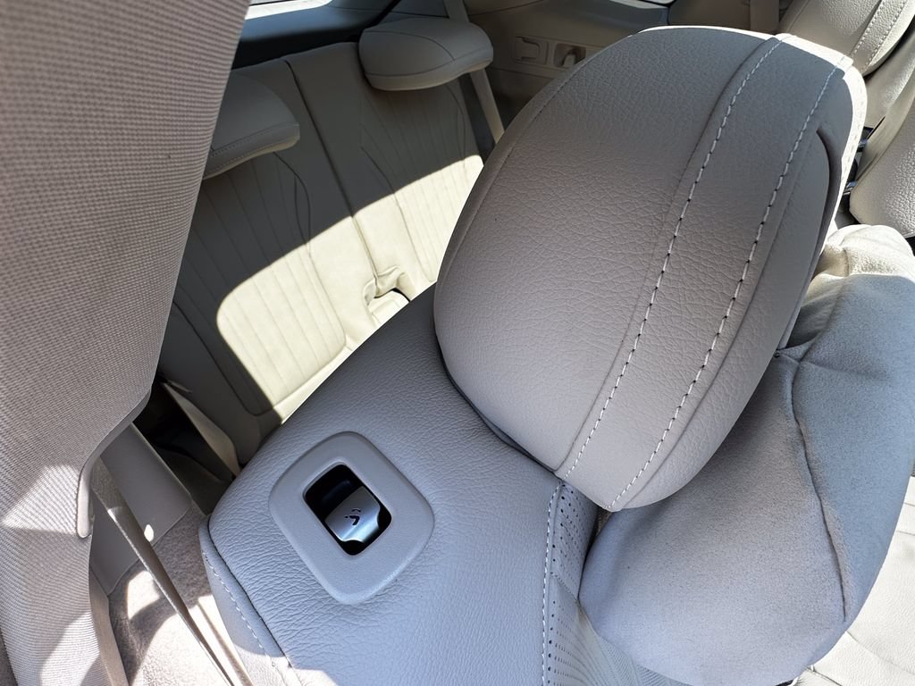 New 2026 Mercedes-Benz EQS 400 4MATIC SUV image 19