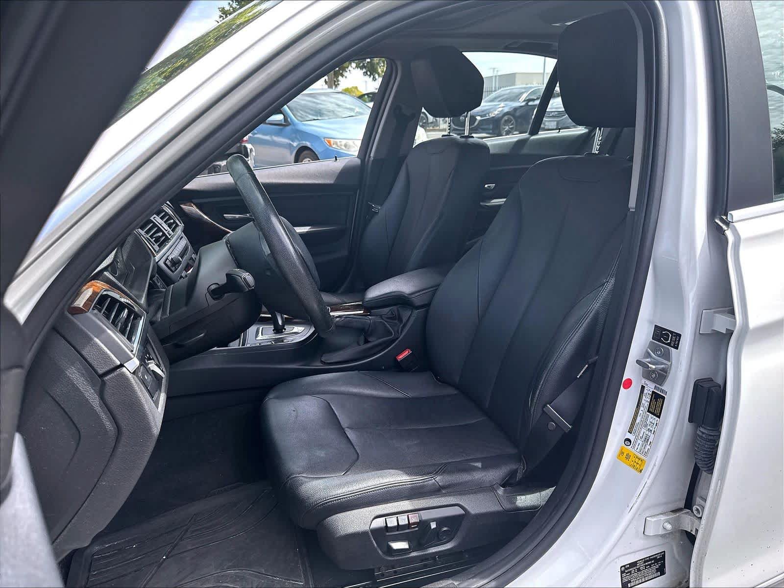 Used 2015 BMW 328i Sedan RWD image 21