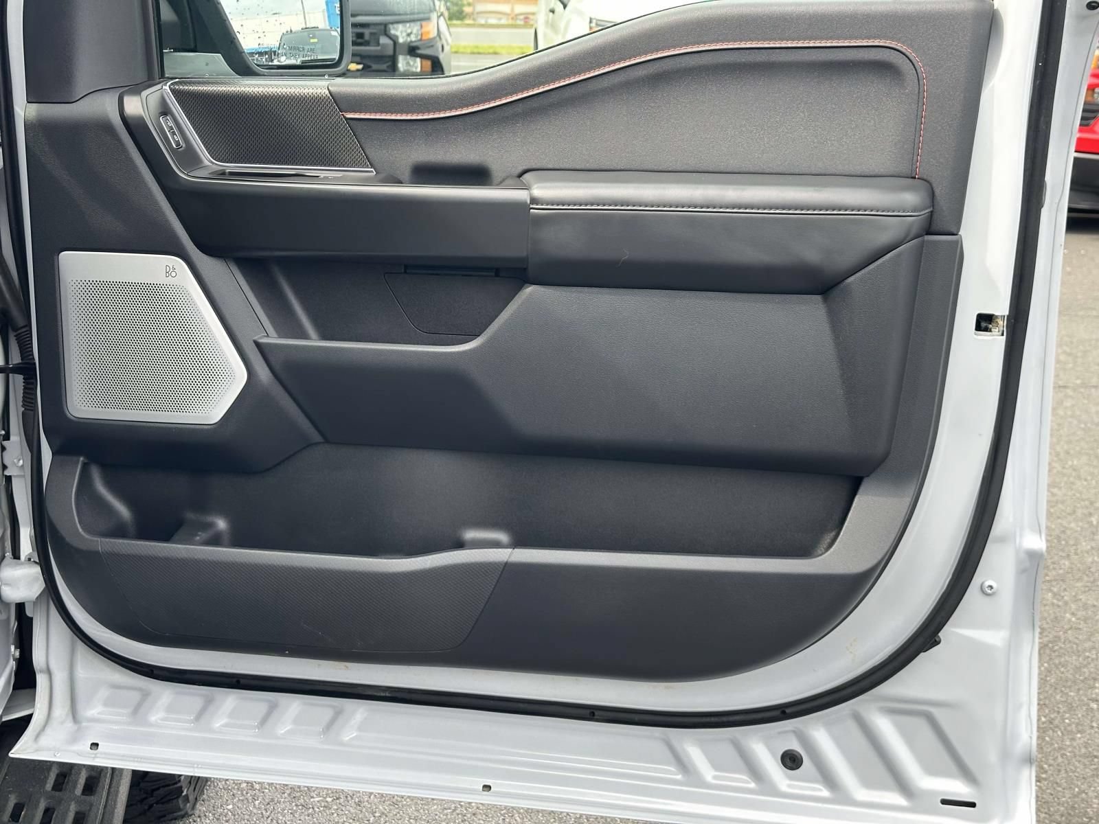 Used 2025 Ford F150 Raptor AWD/4WD image 29