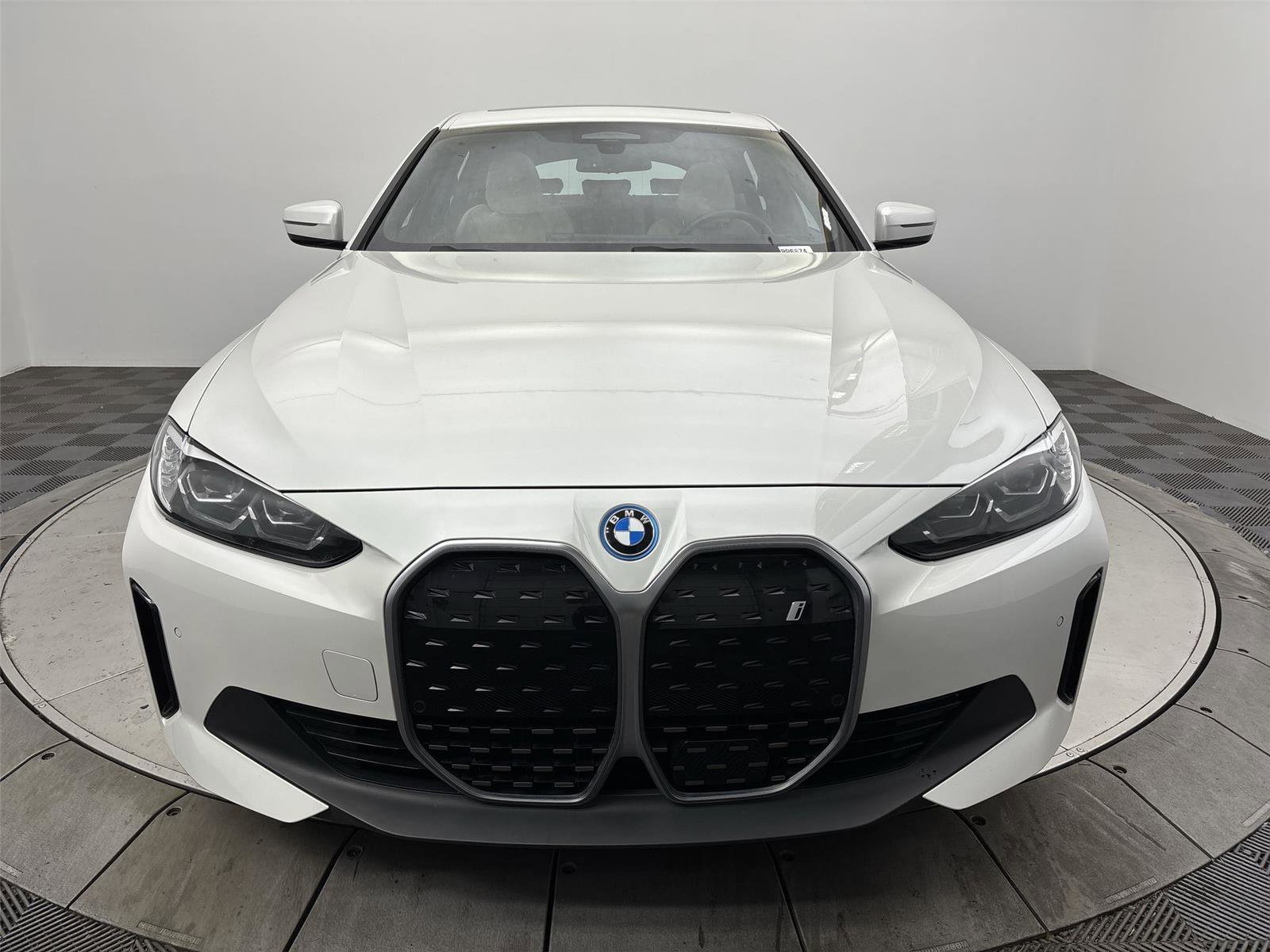 Certified 2023 BMW i4 eDrive40 RWD image 14