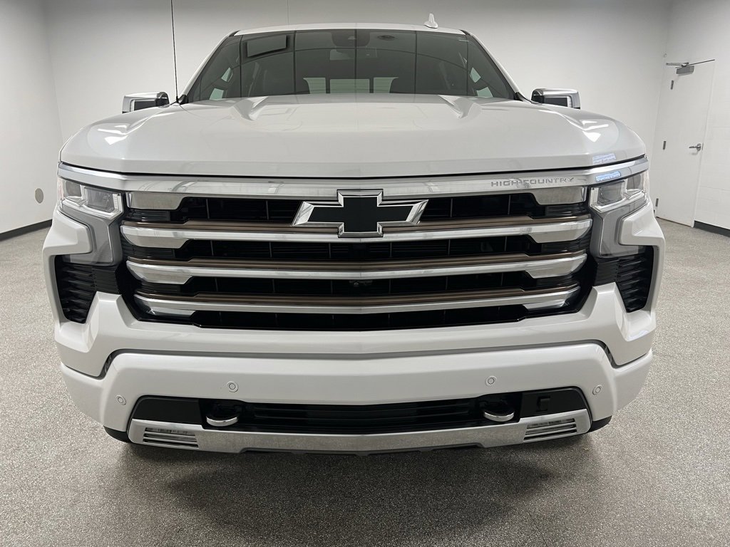 Used 2022 Chevrolet Silverado 1500 High Country image 3