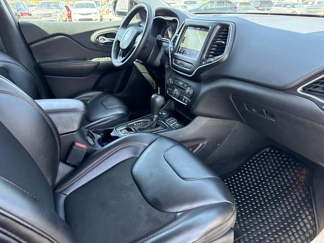 Used 2019 Jeep Cherokee Trailhawk w/ Comfort/Convenience Group image 19