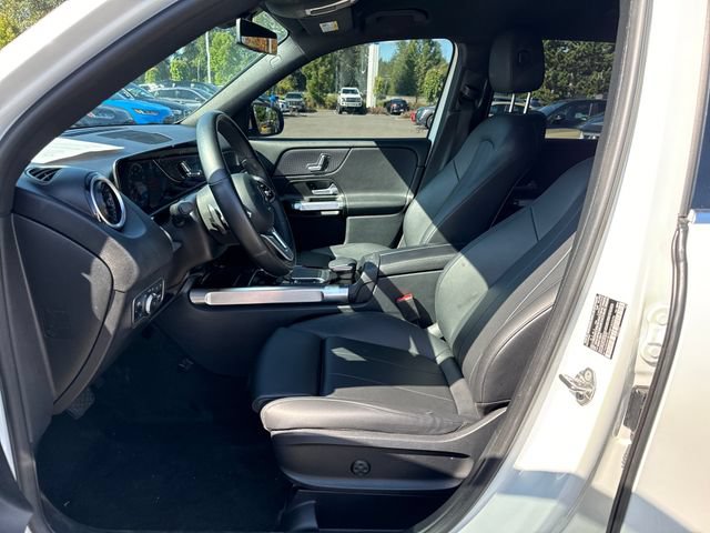 Used 2022 Mercedes-Benz GLB 250 4MATIC w/ Premium Package Lite image 15
