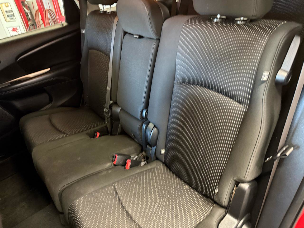 Used 2019 Dodge Journey SE FWD image 19