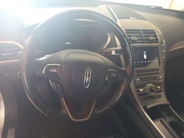 Used 2019 Lincoln MKZ Reserve image 9