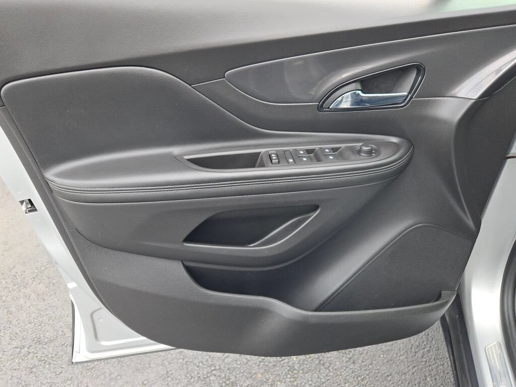 Certified 2019 Buick Encore Preferred FWD image 24