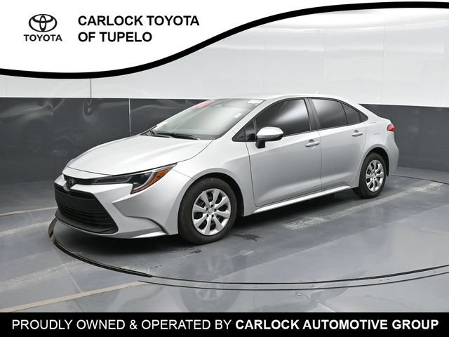 Used 2026 Toyota Corolla LE FWD image 9