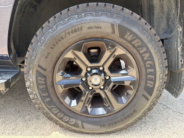Used 2019 Toyota 4Runner SR5 Premium AWD/4WD image 7