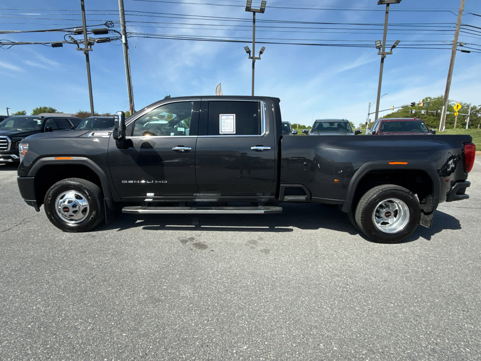 Used 2020 GMC Sierra 3500 Denali w/ Denali Ultimate Package AWD/4WD image 3