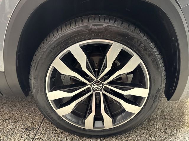 Used 2021 Volkswagen Atlas SEL Premium AWD/4WD image 30