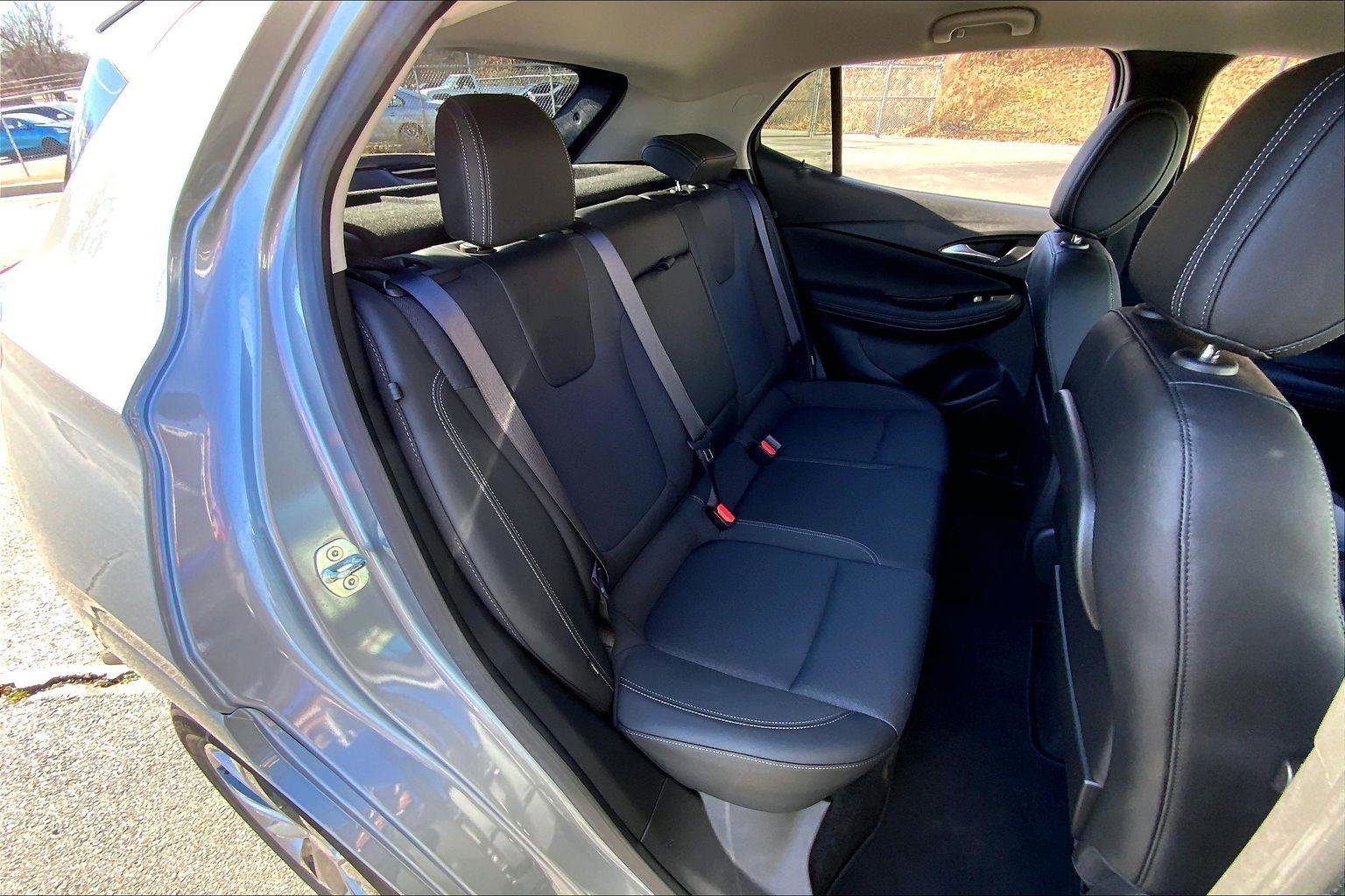 Used 2023 Buick Encore GX Select w/ Sport Touring Package image 22