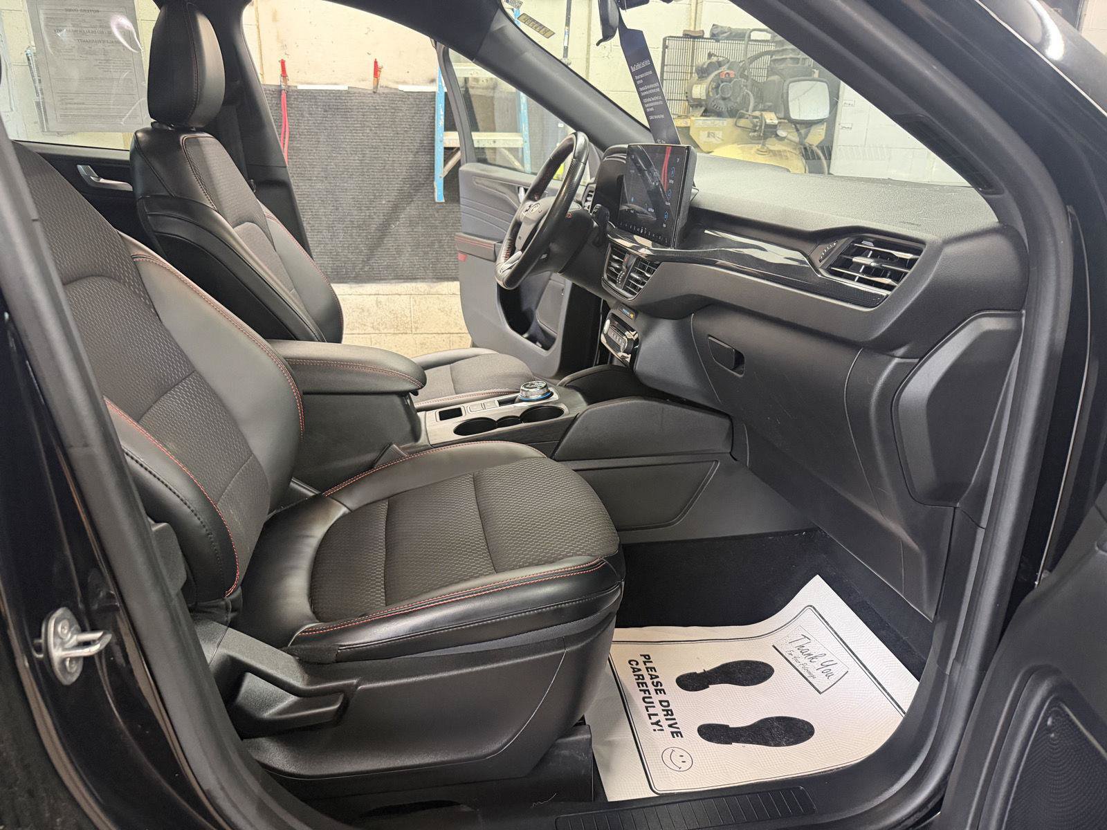 Certified 2023 Ford Escape ST-Line w/ Tech Pack #1 AWD/4WD image 30