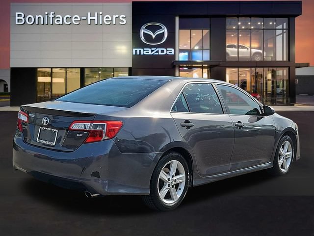 Used 2014 Toyota Camry SE FWD image 4