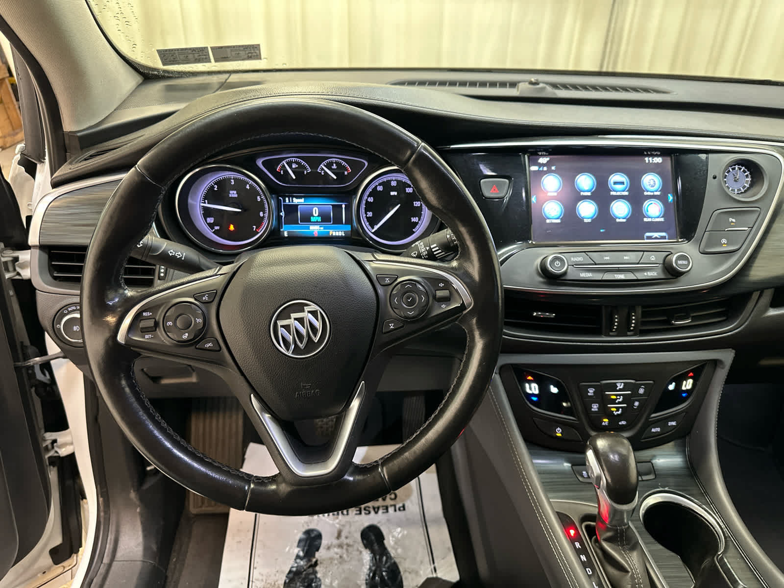 Used 2020 Buick Envision Essence FWD image 3