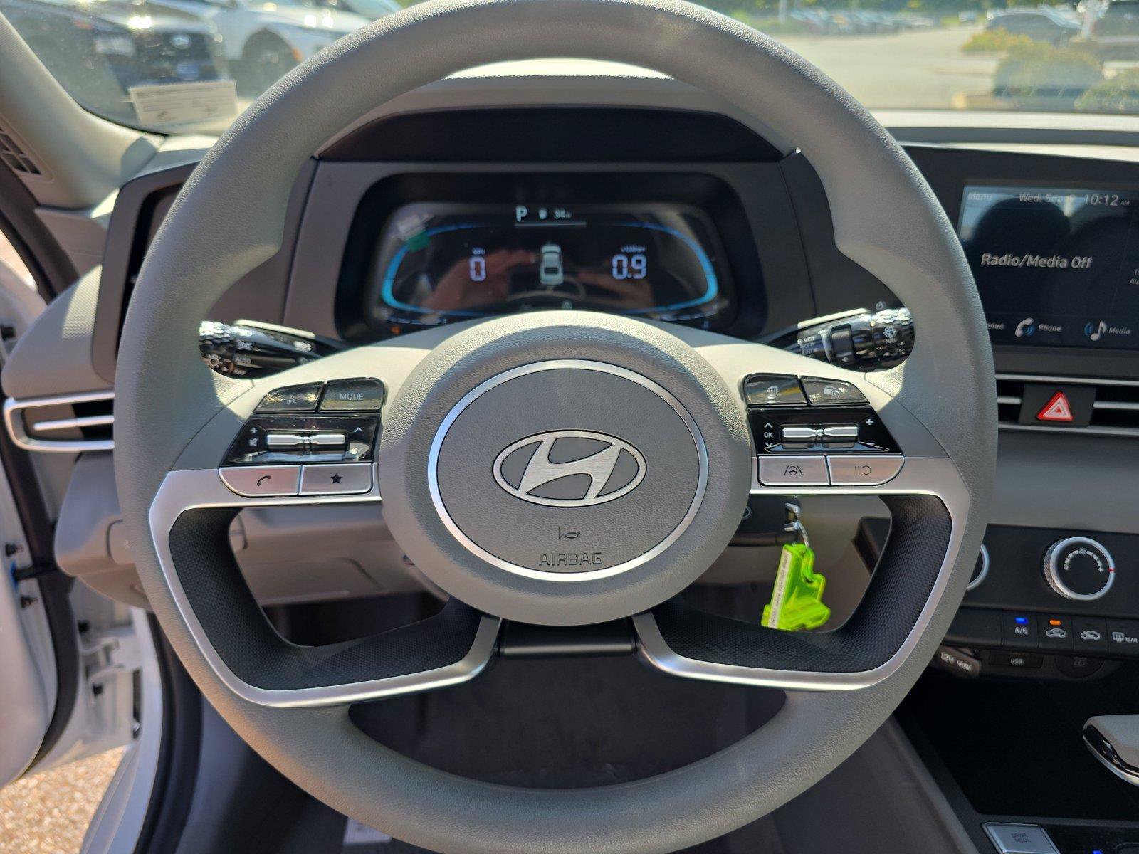 New 2026 Hyundai Elantra SE FWD image 14